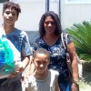 Cachoeiro de Itapemirim, ES — O sorriso no rosto revela o tamanho da alegria de uma mãe atendida pela Instituição, que, com o apoio de parceiros e colaboradores, recebeu a cesta de alimentos junto de seus filhos, fazendo seu natal em família mais feliz.