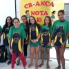 São José/SC: Jovens e adolecentes que frequentam o programa Jovem: Futuro no Presente! recebem materiais da campanha Criança Nota 10!, da LBV.