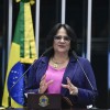 Em discurso, à tribuna, senadora Damares Alves. 
