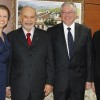 Da esquerda para a direita: o casal Lucimara Augusta e Paiva Netto confraterniza com o representante da ONU, dr. Andrei Abramov, ladeado por Raquel Bertolin, da LBV.
