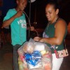 ARAÇATUBA, SP — Famílias em situação de vulnerabilidade social, que já são atendidas pela Legião da Boa Vontade ao longo do ano, levaram para seus lares a alegria de mesa farta no fim de ano: cestas de alimentos da campanha de Natal da LBV