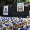 MARINGÁ, PR — Famílias atendidas pela Legião da Boa Vontade na Cidade-Canção comemoram hoje um Natal repleto de felicidade, graças à campanha Natal Permanente da LBV — Jesus, o Pão Nosso de cada dia!.
