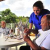Volta Redonda, RJ — Com o acompanhamento e o apoio de profissionais especializados, os idosos realizam diversas atividades visando o bem-estar, a socialização, a troca de experiências e o desenvolvimento físico e mental.
 