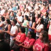 Brasília, DF – O público superlotou o Plenário José de Paiva Netto, no Parlamento da Fraternidade Ecumênica (o ParlaMundi da LBV), cantando, se emocionando e bradando a 