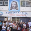Rio de Janeiro, RJ — Jovens de todas as idades se reúnem em frente à Igreja Ecumênica da Religião de Deus e saem às ruas para propagar a mensagem fraterna de Jesus, o Cristo Ecumênico.

