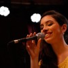 De Curitiba, PR, a jovem Vanessa Klein canta a Música Legionária 'Sagradas Mãos de Jesus'. A canção apresenta os milagres do Cristo de Deus aos corações de Boa Vontade que o buscam em todas as épocas do ano.