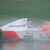 Em 1993, Senna enfrentava uma forte chuva no GP de Donington Park.
