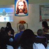 Vitória, ES — Jovens de todas as idades acompanham, atentamente, a mensagem ecumênica e fraterna do presidente-pregador da Religião de Deus do Cristo e do Espírito Santo, José de Paiva Netto.
