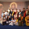 Mostre artistiche e culturali e spettacoli teatrali e di danza prodotti dai giovani stessi. Uno spazio creato perché tutti possano riflettere artisticamente sugli insegnamenti e sugli esempi del Cristo di Dio.
