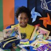 Rio de Janeiro, RJ: Ndeyamwene Ya Kristomus, aluna do 2º ano do ensino fundamental, é filha da Marcela Prado, imigrante da República da Namíbia, no continente Africano. Ela contou pra gente o que mais gosta na LBV e o que ganhou no kit: