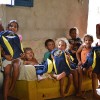 Alagoa Grande, PB — Família beneficiada com kits pedagógicos da LBV agradecem a ajuda da instituição. Arlinda Soares, mãe de 9 filhos, moradora do sitio Tambor, diz que a doação chegou no momento certo. “Eu não posso comprar material escolar para todos os filhos. Eles só têm caderno. E a professora fica pedindo mais e a gente não tem condições de comprar. Agora com essa ajuda da LBV eles vão ter pra estudar tranquilo”, ressaltou.