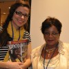 NUEVA YORK, EUA — La representante de la LBV en el evento, Mariana Tamasan (Izq.), conversó con la Sra. Anna Andrew Namathanga Kachikho, miembro de la Asamblea Nacional de Malawi (en África).