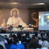 CURITIBA, PR — Vista parcial dos Cristãos do Novo Mandamento de Jesus acompanhando as palavras do Irmão Paiva Netto, durante a sessão solene do 40º Fórum Internacional do Jovem Ecumênico da Boa Vontade de Deus.

