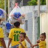 JOÃO PESSOA, PB — Com a ceia de Natal garantida pela Solidariedade do povo que ajuda a Legião da Boa Vontade, famílias voltam pra casa satisfeitas após receberem cestas de alimentos arrecadados por meio campanha Natal Permanente da LBV - Jesus, o Pão Nosso de cada dia!.