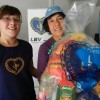 In collaborazione con organizzazioni e volontari, si propone di fornire un’assistenza immediata alle comunità in condizioni di povertà estrema attraverso distribuzione di alimenti non deperibili e pronti per il consumo, acqua potabile, indumenti, scarpe, prodotti di igiene personale, articoli sanitari, tra gli altri.