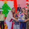 Natal, RN - Familias atendidas ao longo do ano pela LBV recebem cestas de alimentos.