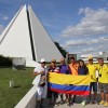 Direto da cidade do Cáli, na Colômbia, para a capital do Brasil, grupo de amigos peregrinam ao Templo da Boa Vontade. Com muita alegria e descontração, puderam apreciar cada detalhe da Pirâmide dos Espíritos Luminosos e das Almas Benditas.