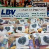 Canastas de alimentos no perecederos que la LBV entrega a lo largo del año a familias empobrecidas de Montevideo.