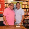 O evento, realizado na Livraria da Travessa de Ipanema, reuniu amigos, personalidades e fãs do escritor.

