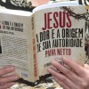 Jesus, a Dor e a origem de Sua Autoridade, best-seller do escritor Paiva Netto é sucesso entre o público, esclarecendo e confortando os corações sobre o último livro da Bíblia Sagrada: o Apocalipse.
