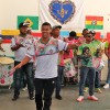 La Escola de Samba Estação Primeira de Mangueira visitó el Espacio Educativo Calle Colores, de la LBV, y brindó un taller de percusión y danza.