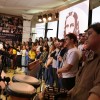 Jovens de todas as idades participam da Campanha de Entronização do Novo Mandamento de Jesus no Coração de Boa Vontade. 
