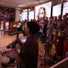 Maestros, regentes, professores, músicos e cantores compartilham conhecimento e inspiração durante a Masterclass Música Legionária.
