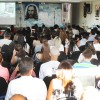 Goiânia, GO — Com grande alegria, jovens de todas as idades acompanham a palavra do presidente-pregador da Religião de Deus, do Cristo e do Espírito Santo, durante a sessão solene do Fórum.
