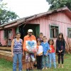 Em Palmital PR — A Campanha Natal Permanente da LBV — Jesus, o Pão Nosso de cada dia! beneficiou 250 famílias assistidas pela Instituição na cidade. Foram distribuídos 5 mil quilos de alimentos acondicionados em cestas que contêm arroz, feijão, óleo, café, açúcar, leite em pó, macarrão, farinhas de mandioca e de trigo, massa para bolo, gelatina, fubá, extrato de tomate, sal, entre outros itens.