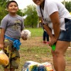 200 familias en situación de pobreza de San Pedro de Jujuy, en el norte de Argentina, recibieron bolsones con alimentos no perecederos, en el marco de la campaña de Navidad.