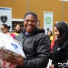 Curitiba, PR — A mobilização visa contribuir com famílias em situação de vulnerabilidade social que não tem recursos para comprar obertores. A gratidão no olhar da atendida expressa o quão importante é essa ação solidária.