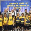 BRASÍLIA, DF — Da esq. para dir.: Paulo Domingues, chefe de gabinete da Secretaria de Esporte e Lazer; José Oscar, vice-diretor do Procon; Paulo Márcio, diretor-geral do Procon; Evanildo Macedo, administrador regional da Cidade Estrutural; Paulo Medeiros, da LBV; tenente-coronel Sheyla Sampaio, comandante do 1º Batalhão da PMDF; Mauro Rodrigues, da LBV; e tenente-coronel Robson Oliveira, do Corpo de Bombeiros Militar do Distrito Federal.