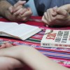 Oración inicial
Invite a todos a permanecer en silencio por un momento, guiándolos para que mentalicen buenos pensamientos, sentimientos de amor, respeto y gratitud. Luego, manteniendo el ambiente de tranquilidad, seleccione un integrante para la lectura del Tratado del Nuevo Mandamiento de Jesús. Las palabras de Jesús ayudarán a mantener el ambiente de Amor y Respeto en el Hogar. Todo este momento anticipa la oración de apertura del encuentro, que puede ser hecha por todos.