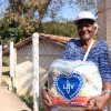 Goiânia, GO — No bairro Madre Germana II, centenas de famílias receberam a garantia do alimento à mesa.