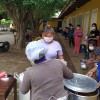 Acción de emergencia de la LBV entregando comida a las familias de la Comunidad Plan 300.