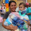 Curitiba, PR — Famílias em situação de vulnerabilidade social levam para seus lares a certeza de mesa farta no fim de ano: cestas de alimentos da Campanha de Natal da LBV.
