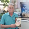 Porto Alegre, RS – O professor, escritor, ex-presidente da Câmara Rio Grandense do livro e diretor Presidente da Editora AGE, Paulo Flávio Ledur, marcou sua presença na feira literária. Em entrevista para a Super Rede Boa Vontade de Comunicação, se emocionou quando lembrou que o dirigente da Legião da Boa Vontade, Paiva Netto, o recebeu na LBV em Glorinha, RS.