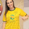 Jornalista&nbsp;Edieni Ferigollo,&nbsp;apresentadora do SBT Manhã, de Porto Alegre, RS, veste a camisa da campanha da LBV 