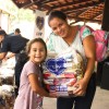 Ji-Paraná, RO — O sorriso estampado no rosto revela a felicidade proporcionada pela LBV durante a entrega das cestas de alimentos da campanha de Natal da Instituição.