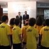 Coral Ecumênico Infantil Boa Vontade, formado por crianças atendidas pela LBV, homenageiam o engenheiro Jary de Carvalho e Castro no Salão Nobre do TBV.
