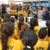 Na  Biblioteca Bruno Simões de Paiva, o Grupo de Instrumentistas e o Coral Ecumênico Infantojuvenil Boa Vontade, formados por alunos da escola, apresentam emocionantes composições para o dirigente da LBV.