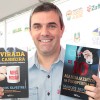 Durante a 61ª Feira do Livro de Porto Alegre, o economista e escritor Marcos Silvestre lançou suas mais recentes obras literárias A virada na carreira: ganhe dinheiro por conta própria e Os 10 mandamentos da prosperidade (ambos da Faro Editorial). Na ocasião, dedicou um exemplar de cada título ao dirigente da LBV com as seguintes mensagens: “Ao querido sr. Paiva Netto, muita prosperidade abençoada!” e “Ao querido sr. Paiva Netto, empreender para prosperar! Abraço!”.
