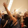 Brasília/DF - Peregrinos elevam seus pensamentos e sentimentos ao coração de Jesus durante a peregrinação na Nave do TBV