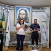 Leitura do Tratado do Novo Mandamento de Jesus realizada pela Igreja Familiar dos Irmãos Maria Bertholato e Leandro Menezes
