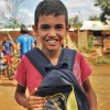 Aparecida de Goiânia, GO — Com alegria, criança atendida leva a para casa um incentivo a mais para os estudos, com o Kit de material pedagógico da LBV.