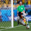 Julio&nbsp;César defende 2 pênaltis, e Brasil segue no Mundial
