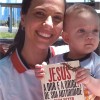 Nueva York, Estados Unidos —Soldadito de Dios, de la Religión del Amor Universal, Daniel Peter Tamasan y su madre Mariana Tamasan.