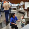 Brasília/DF - Emoção toma conta dos Peregrinos que estão nas comemorações dos 34 anos do Templo da Boa Vontade ao fazerem suas orações pelos seus familiares (incluindo aqueles que já retornaram à Pátria Espiritual).