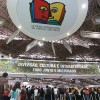 23/08, SÁBADO — A todo instante, são muitas as pessoas que cruzam a entrada do maior evento literário da América Latina. Até 31 de agosto, são esperadas 50 mil por dia.
