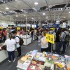 31/08, DOMINGO — No estande da WRC Livros não faltam boas opções e com preços acessíveis para o público de todas as idade.

